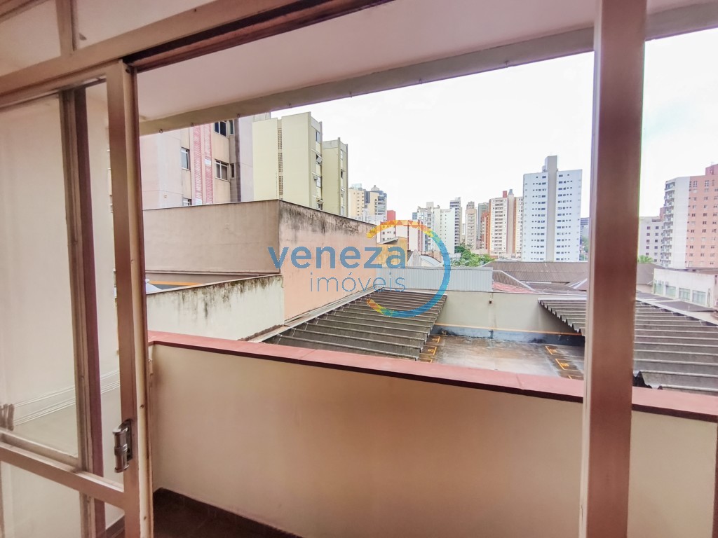 Apartamento para locação no bairro Centro de Londrina com 65.16m<sup>2</sup> útil, 2 quartos, 1 vaga de garagem