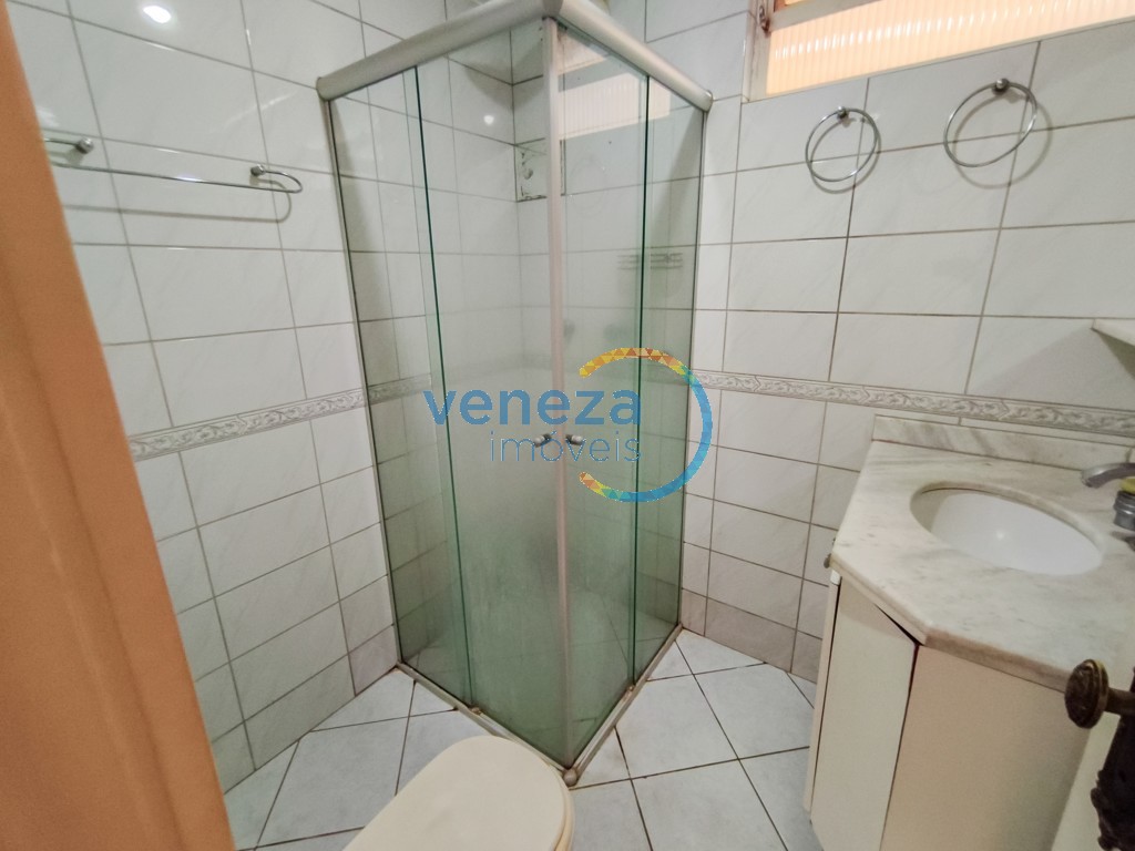 Apartamento para locação no bairro Centro de Londrina com 65.16m<sup>2</sup> útil, 2 quartos, 1 vaga de garagem