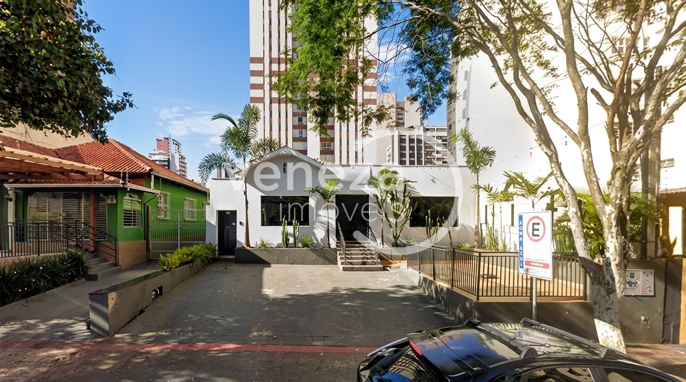 Terreno para venda no Centro em Londrina com 1.875m² por R$ 6.468.750 - Foto 1