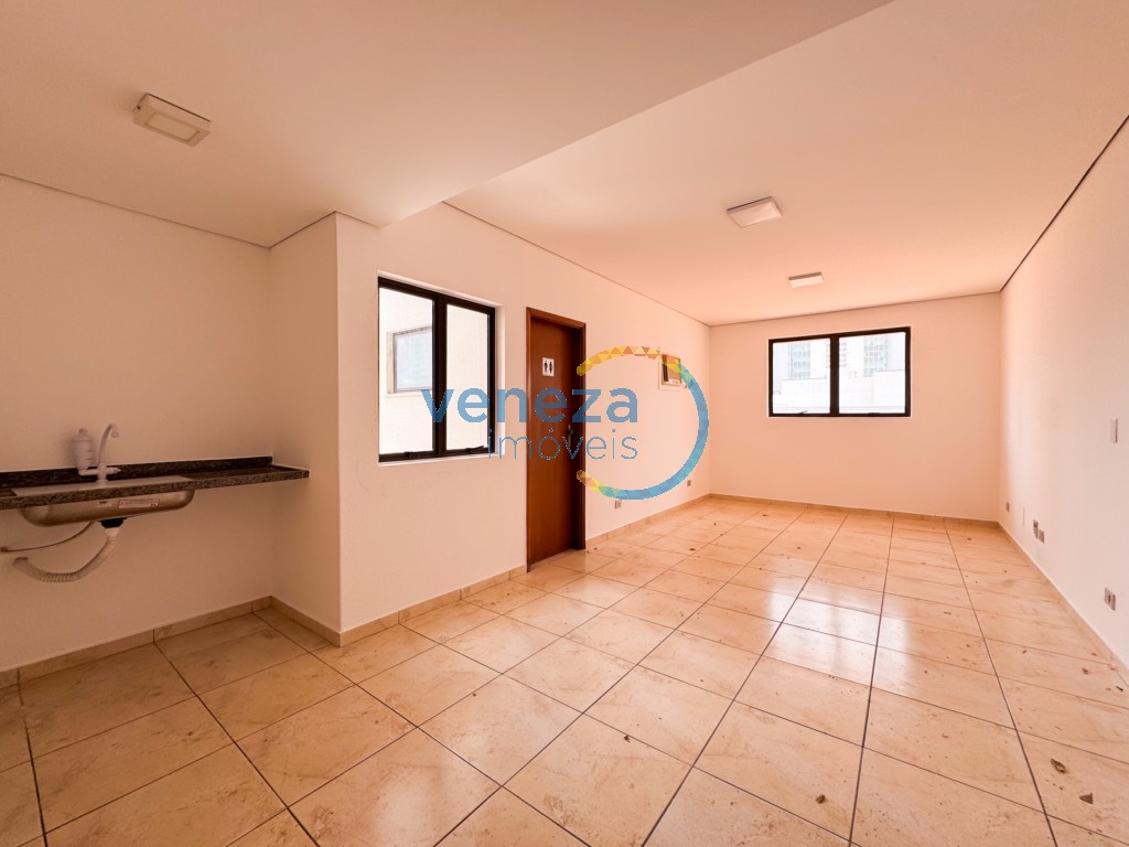 Sala para locacao no Centro em Londrina com 40m² por R$ 650,00