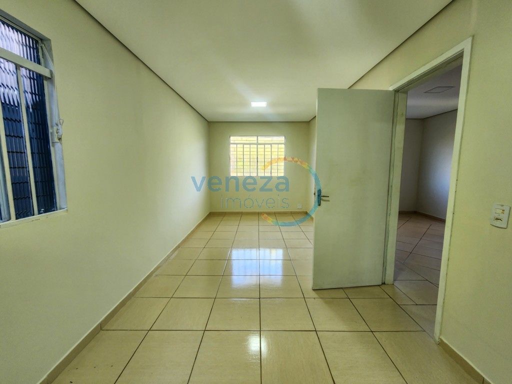 Casa Residencial para locacao no Hedy em Londrina com 120m² por R$ 2.100,00