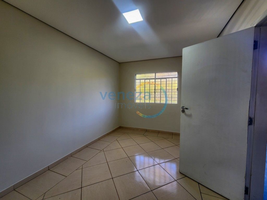 Casa Comercial para locacao no Hedy em Londrina com 120m² por R$ 2.000,00