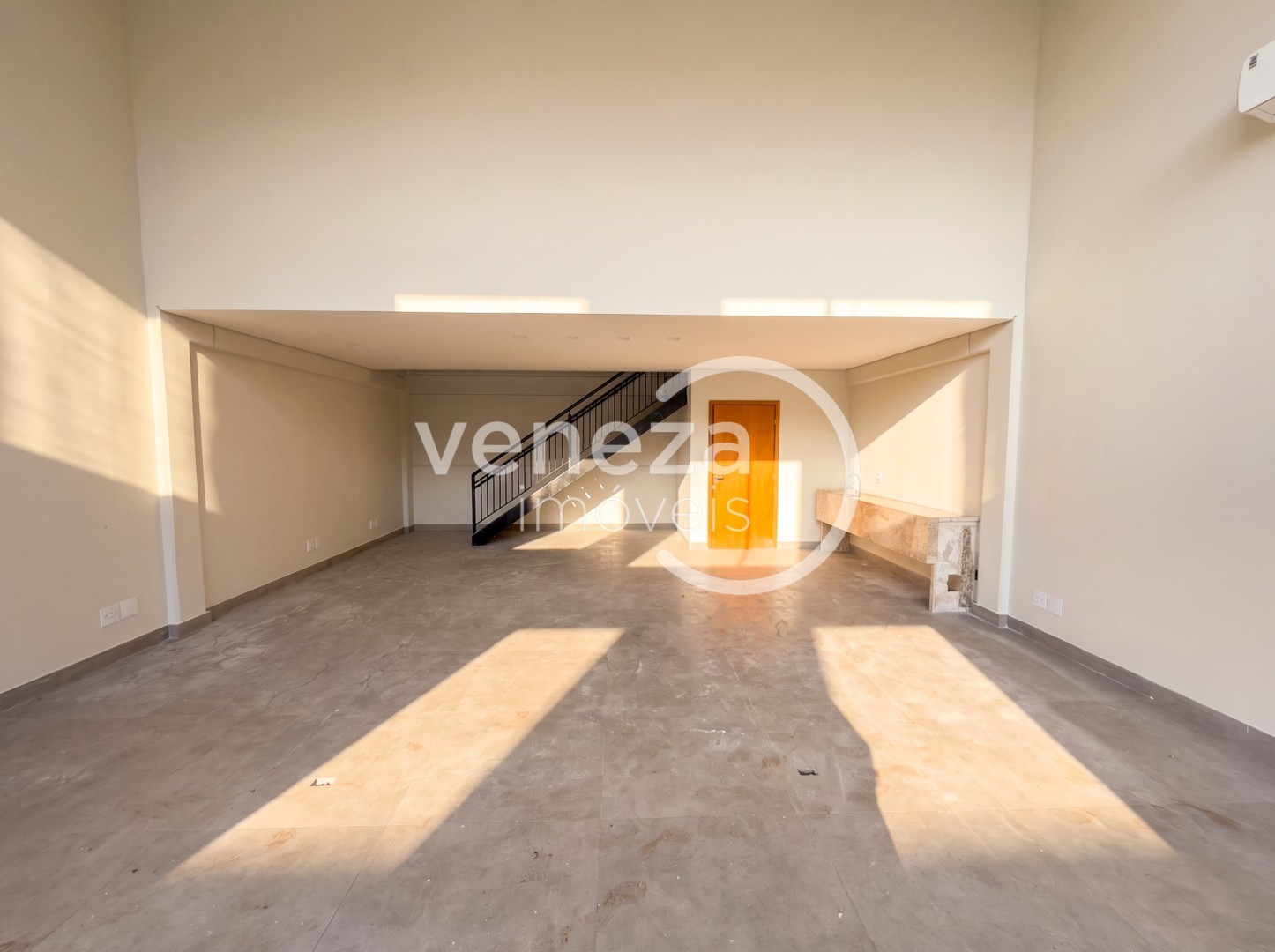 Galpão/Depósito/Armazém para alugar em Centro, Londrina — Portal Chave Fácil