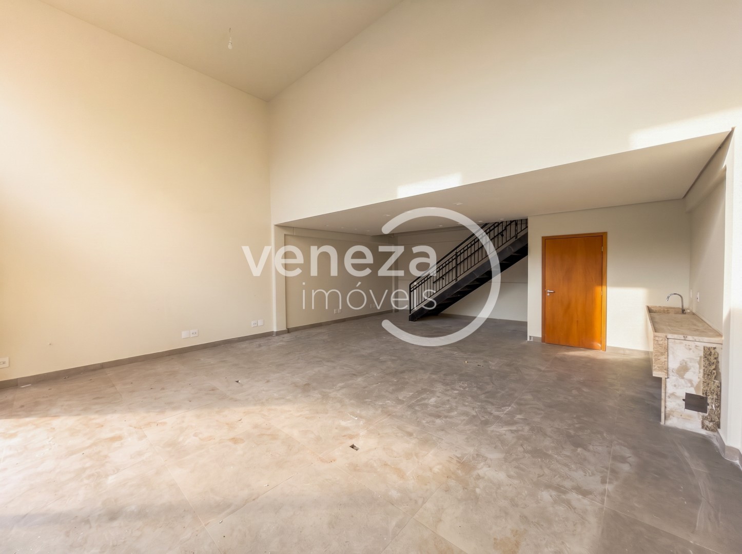 Galpão/Depósito/Armazém para alugar em Centro, Londrina — Portal Chave Fácil