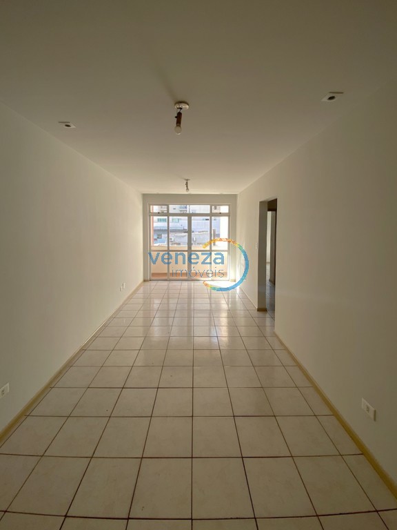 Apartamento para locacao no Centro em Londrina com 122,18m² por R$ 1.550,00