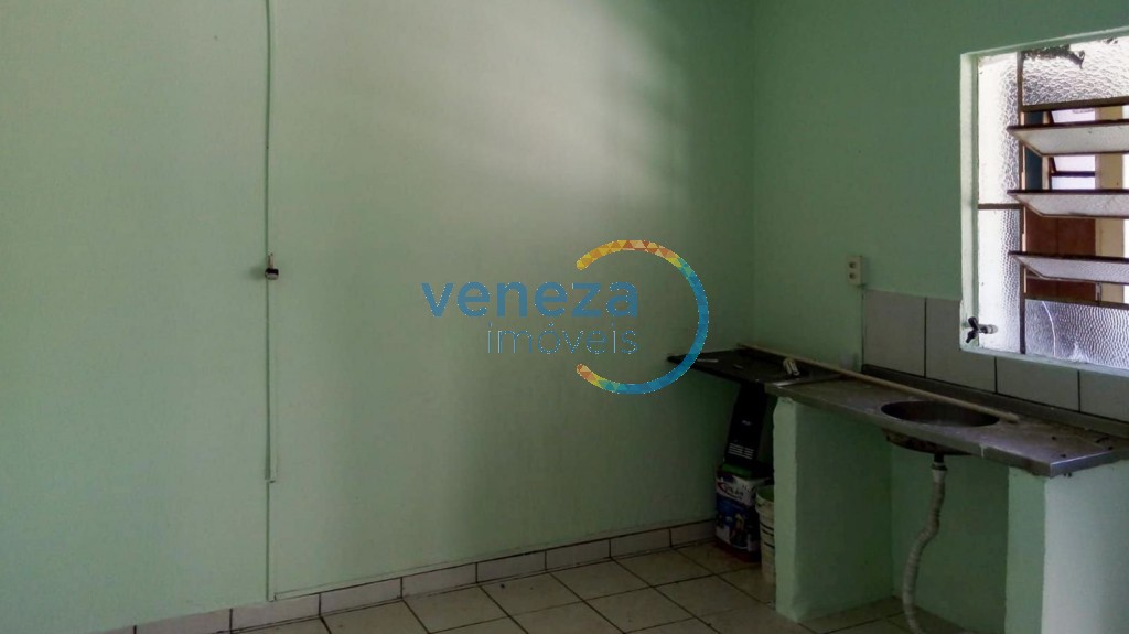 Salão-loja para venda no bairro Antares de Londrina - Foto 16