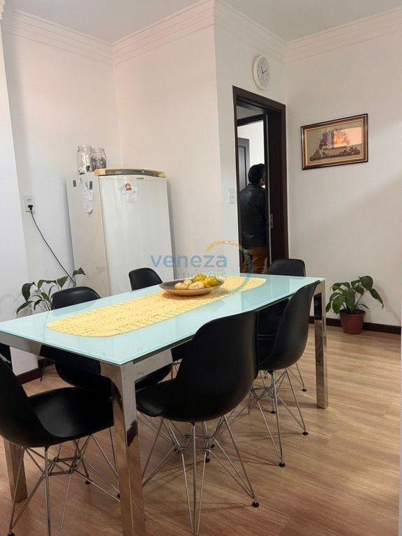 Apartamento para venda no Centro em Londrina com 200m² por R$ 440.000,00  - Foto 2