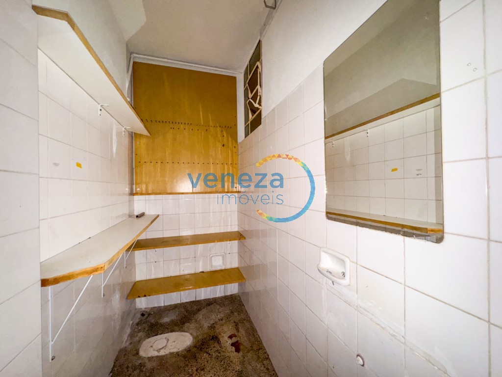 Salão-loja para venda no bairro Londrilar de Londrina - Foto 17