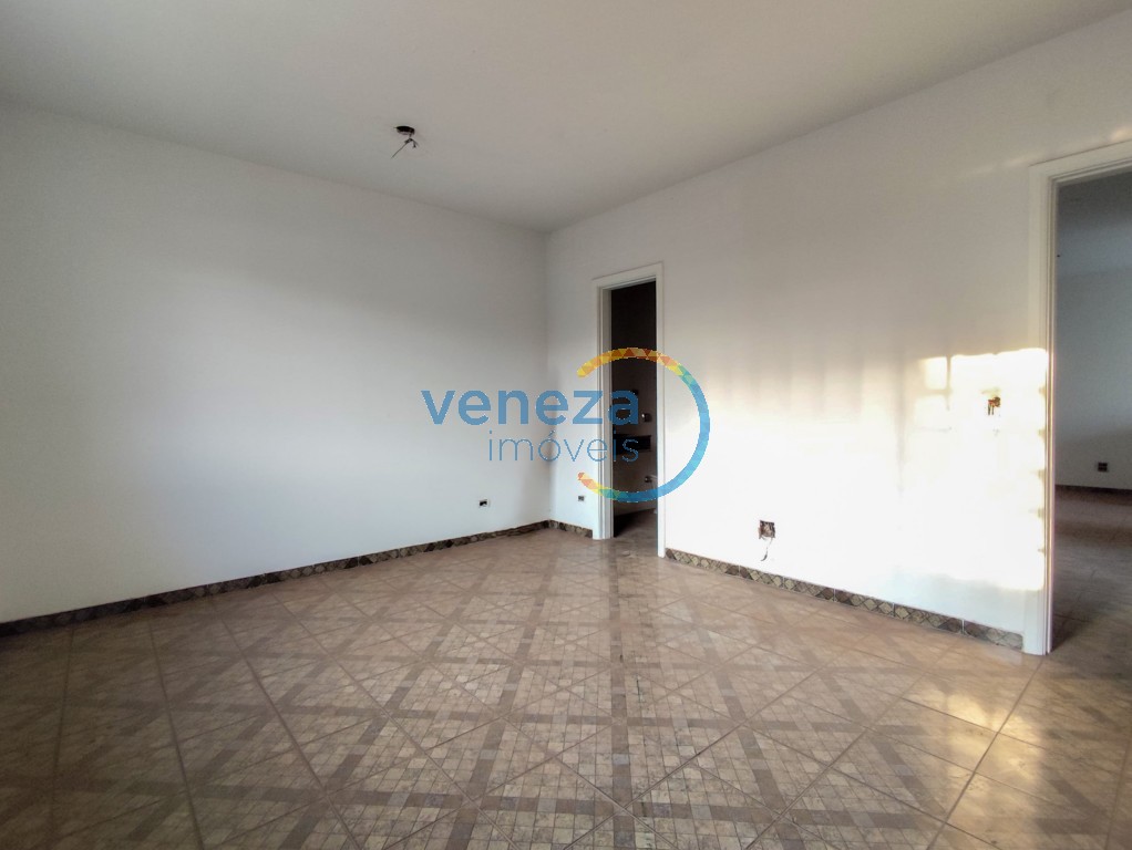 Casa Comercial para venda no bairro Centro de Londrina - Foto 8