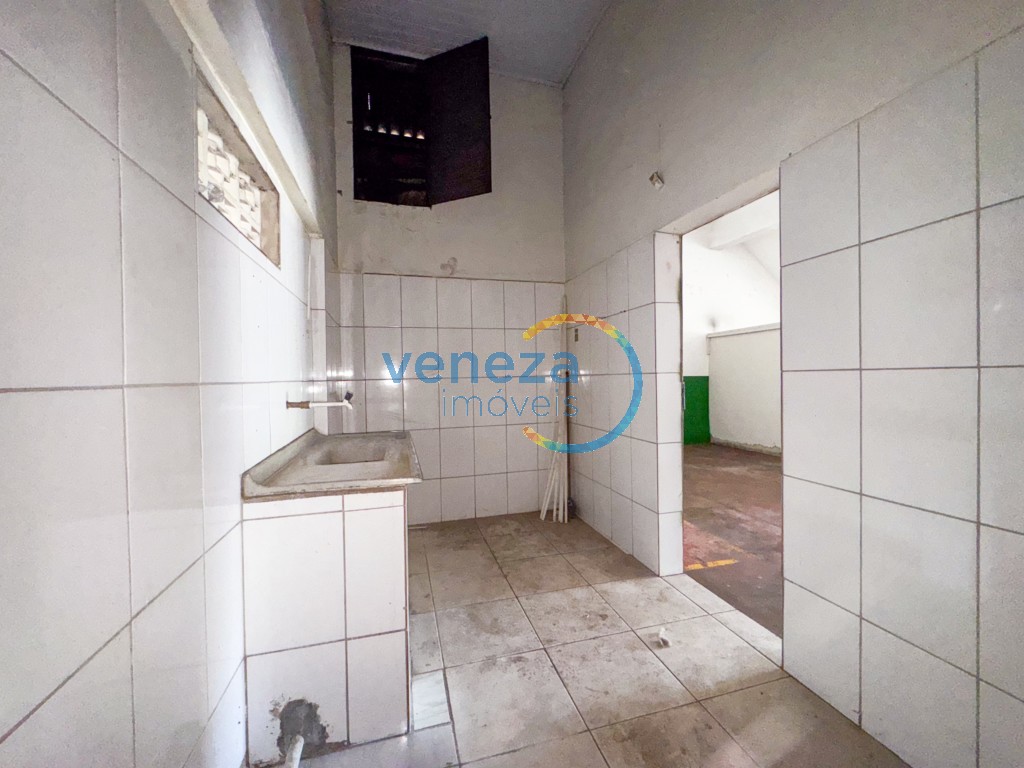 Salão-loja para venda no bairro Coliseu de Londrina - Foto 31