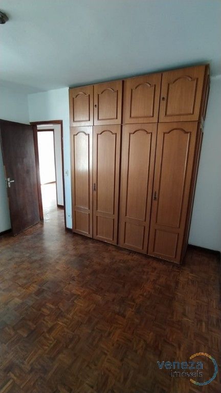 Apartamento para locação no bairro Centro de Londrina com 100m<sup>2</sup> útil, 3 quartos
