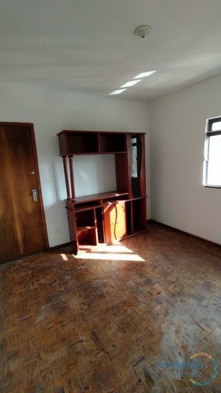 Apartamento para locação no bairro Centro de Londrina com 100m<sup>2</sup> útil, 3 quartos