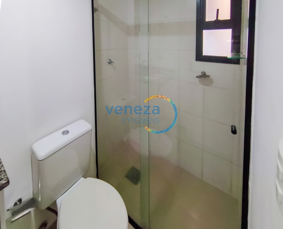 Apartamento para locação no bairro Centro de Londrina com 65m<sup>2</sup> útil, 3 quartos, 1 vaga de garagem