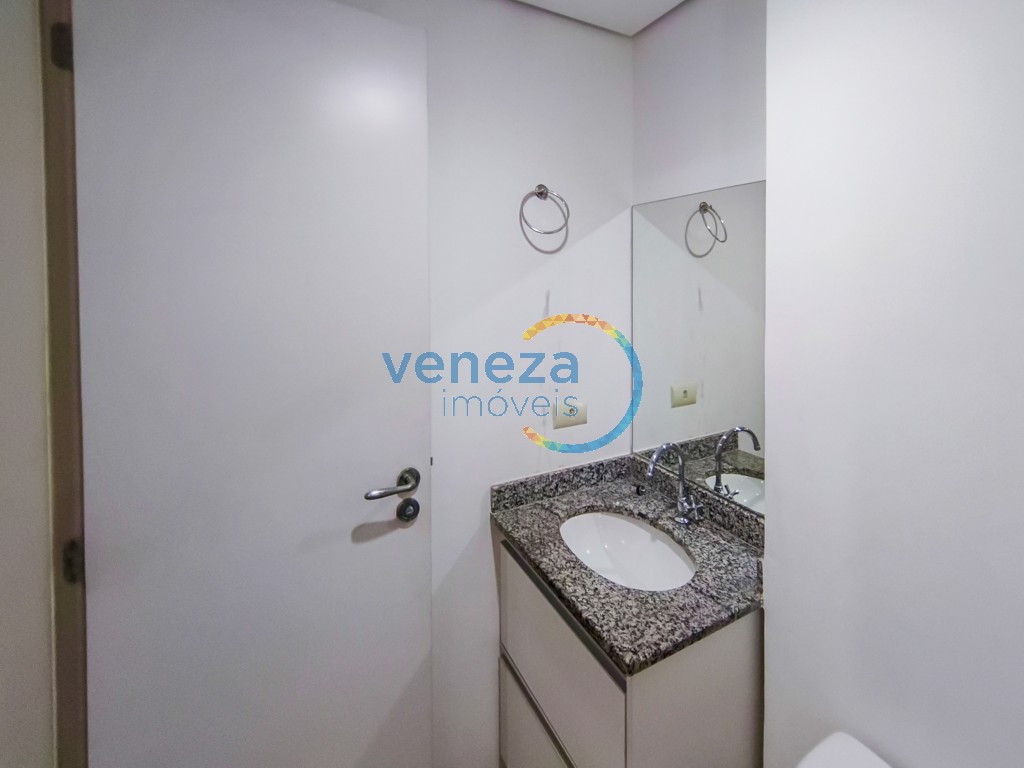 Apartamento para locação no bairro Centro de Londrina com 65m<sup>2</sup> útil, 3 quartos, 1 vaga de garagem