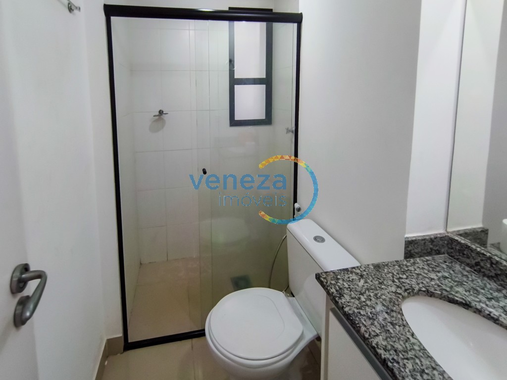 Apartamento para locação no bairro Centro de Londrina com 65m<sup>2</sup> útil, 3 quartos, 1 vaga de garagem