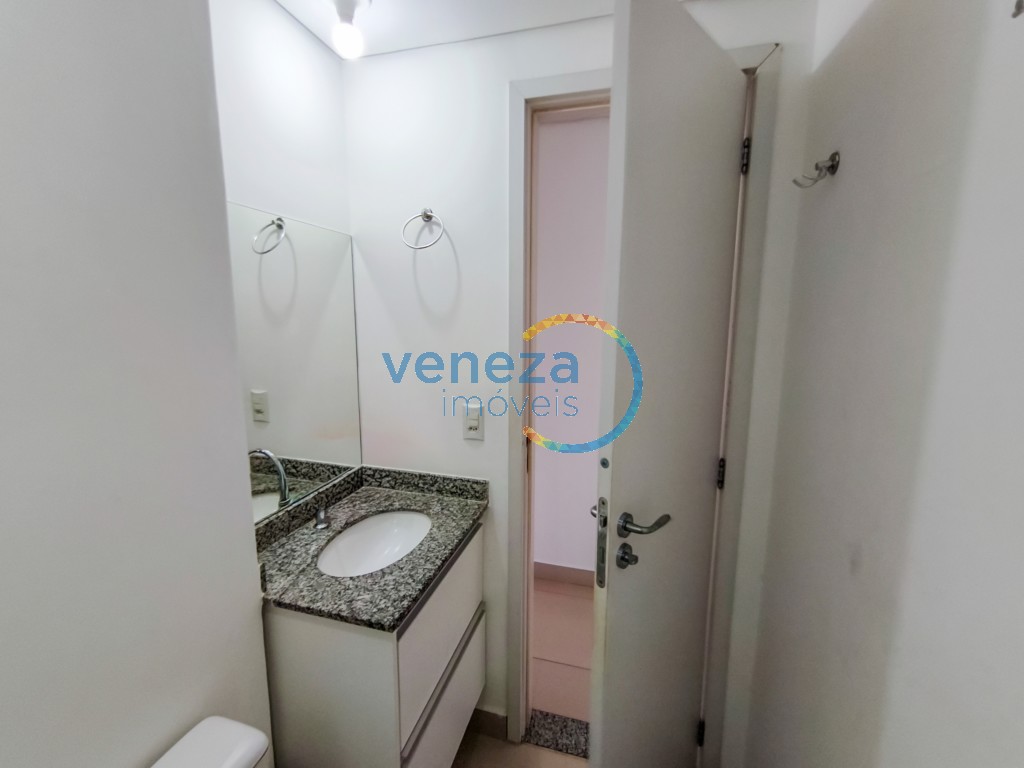 Apartamento para locação no bairro Centro de Londrina com 65m<sup>2</sup> útil, 3 quartos, 1 vaga de garagem