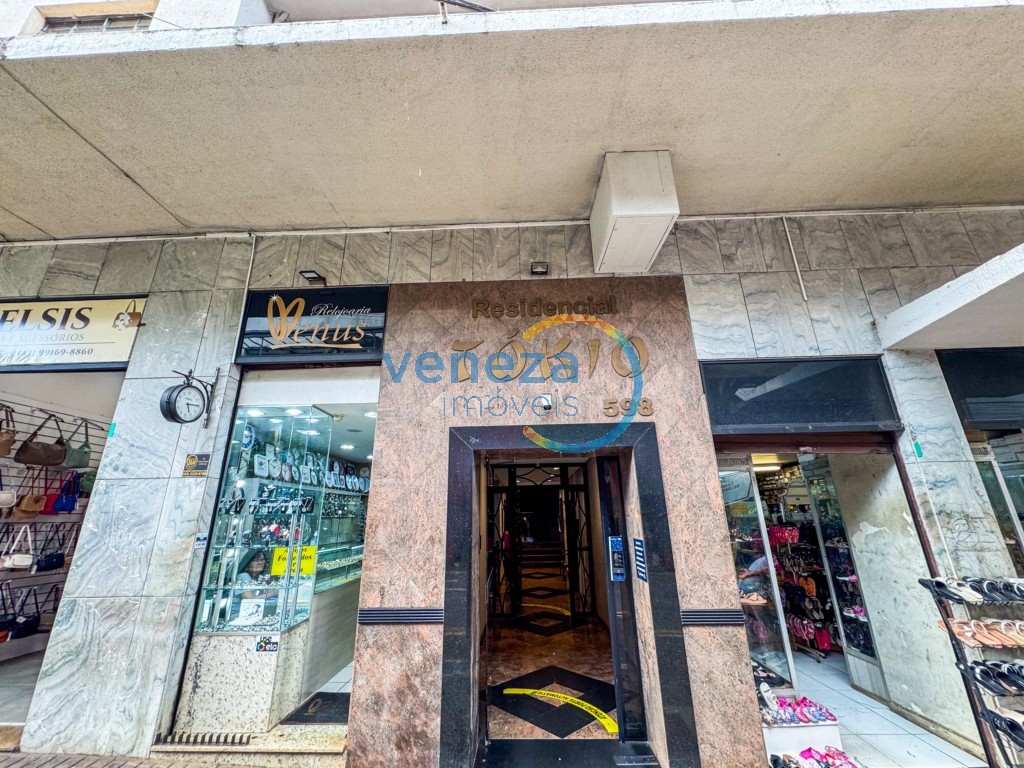 Apartamento para venda no Centro em Londrina com 75,28m² por R$ 169.500,00  - Foto 1