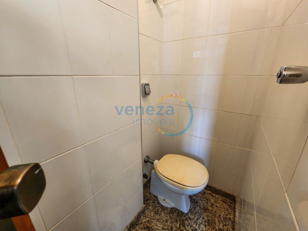 Apartamento para locação no bairro Centro de Londrina com 141m<sup>2</sup> útil, 3 quartos, 2 vagas de garagem - Foto 22