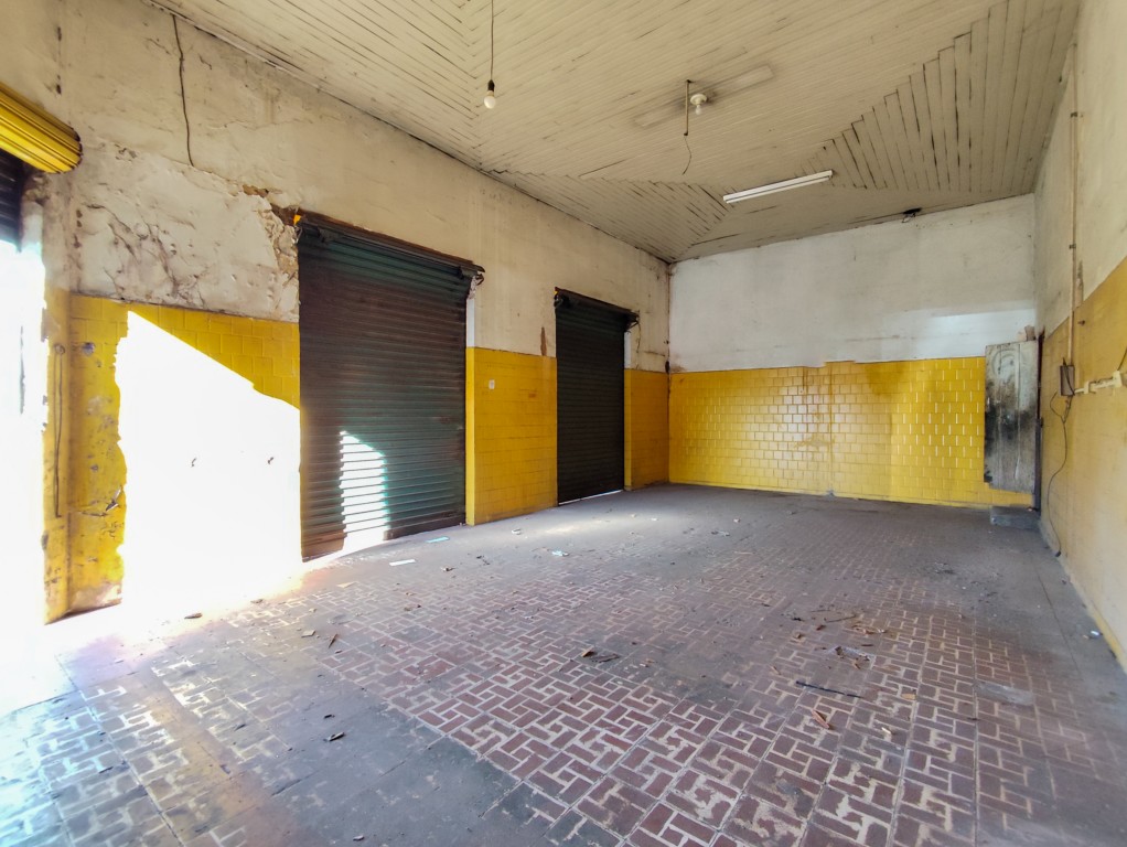 Salão-loja para venda no Centro em Londrina com 438,75m² por R$ 1.200.000,00  - Foto 2