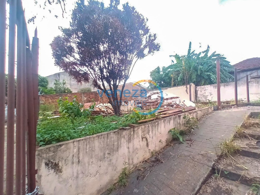 Terreno para venda no Centro em Londrina com 219,37m² por R$ 220.000,00  - Foto 3