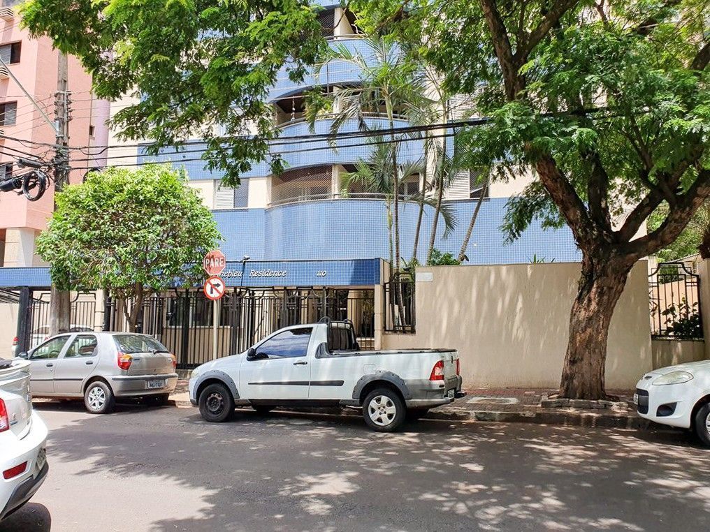 Apartamento para locacao no Centro em Londrina com 190m² por R$ 2.800,00