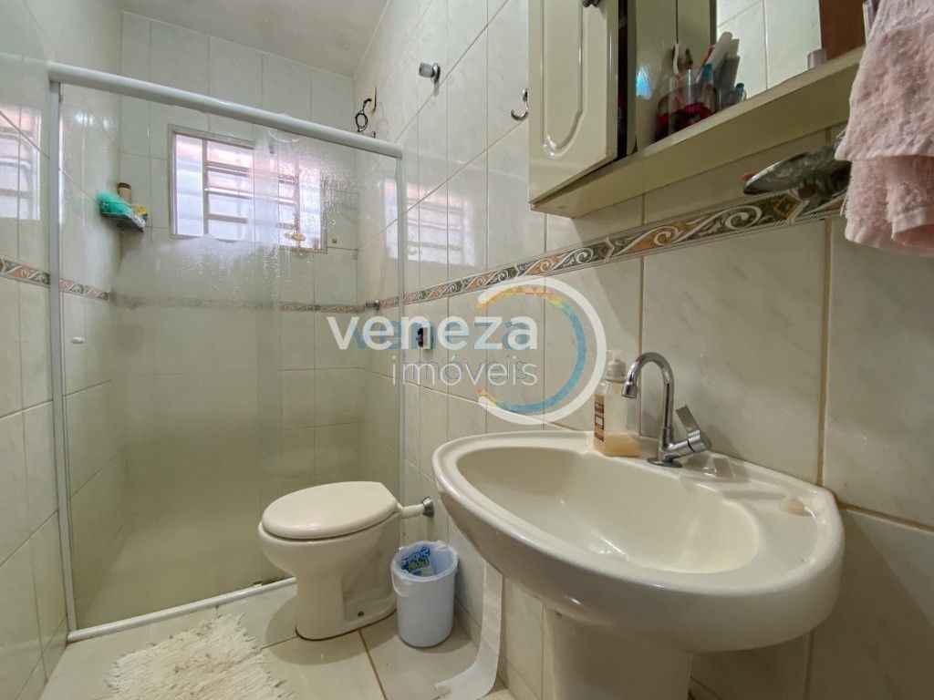 Casa Residencial para venda no bairro Pacaembu de Londrina - Foto 7