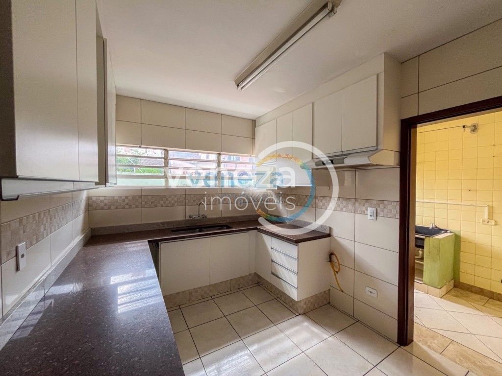 Casa Residencial para venda no bairro Centro de Londrina - Foto 12