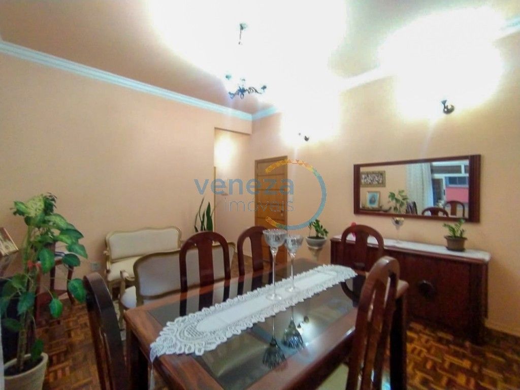 Apartamento para venda no Centro em Londrina com 104m² por R$ 340.000,00  - Foto 3