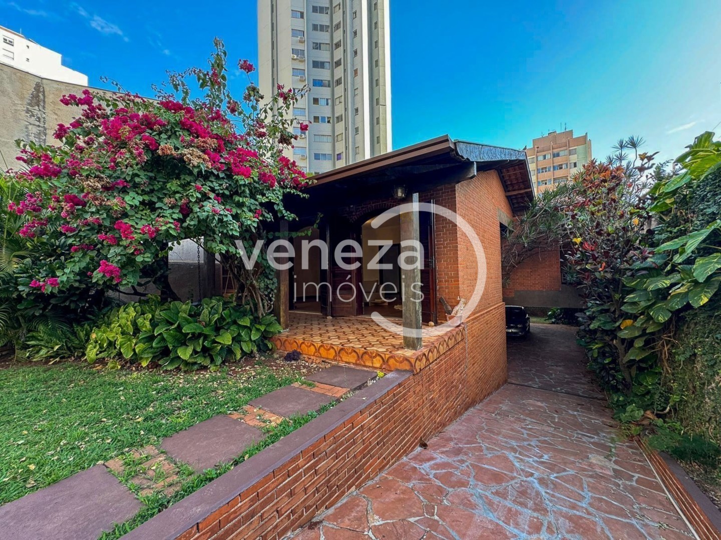 Sala/Conjunto Comercial à venda em Centro, Londrina — Portal Chave Fácil