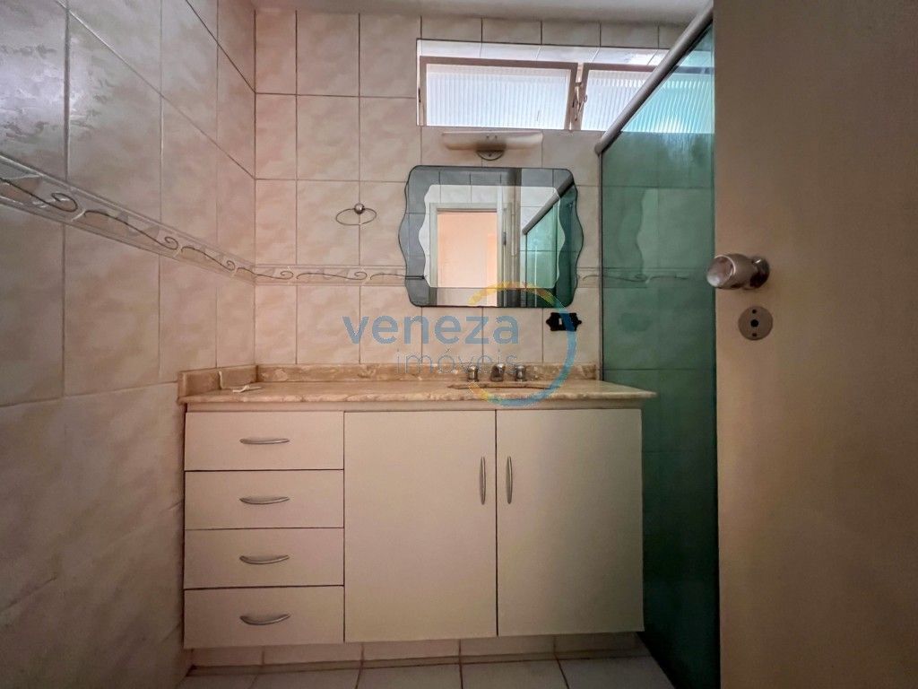 Apartamento para venda no Centro em Londrina com 125,31m² por R$ 359.000,00 - Foto 3