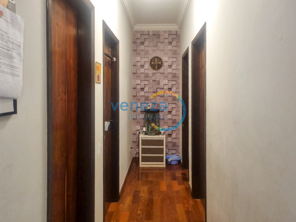 Casa Residencial para venda no bairro Casoni de Londrina - Foto 5