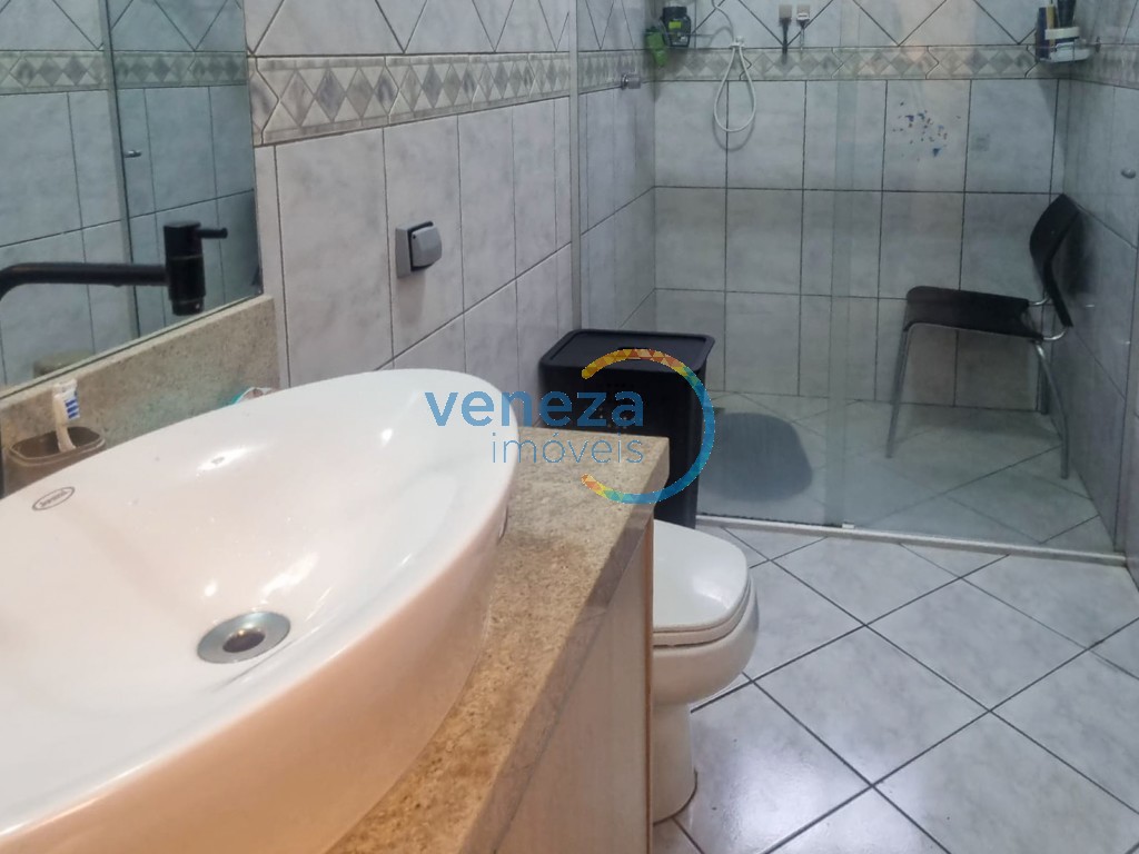 Casa Residencial para venda no bairro Casoni de Londrina - Foto 19