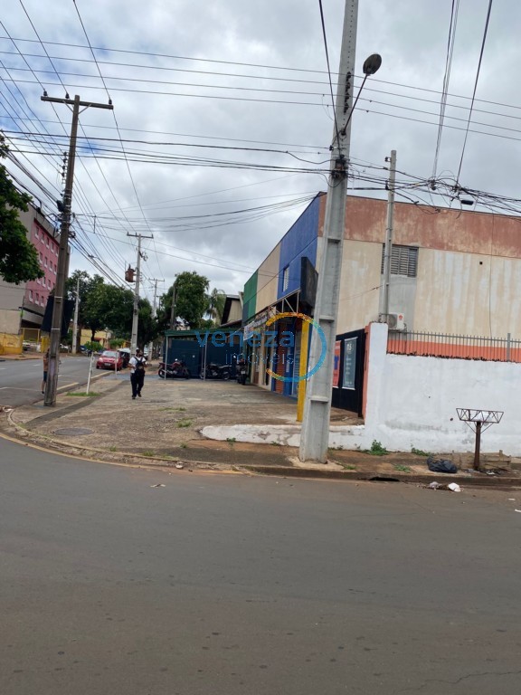 Barracão_salão_loja para venda no Casoni em Londrina com 200m² por R$ 1.050.000,00
