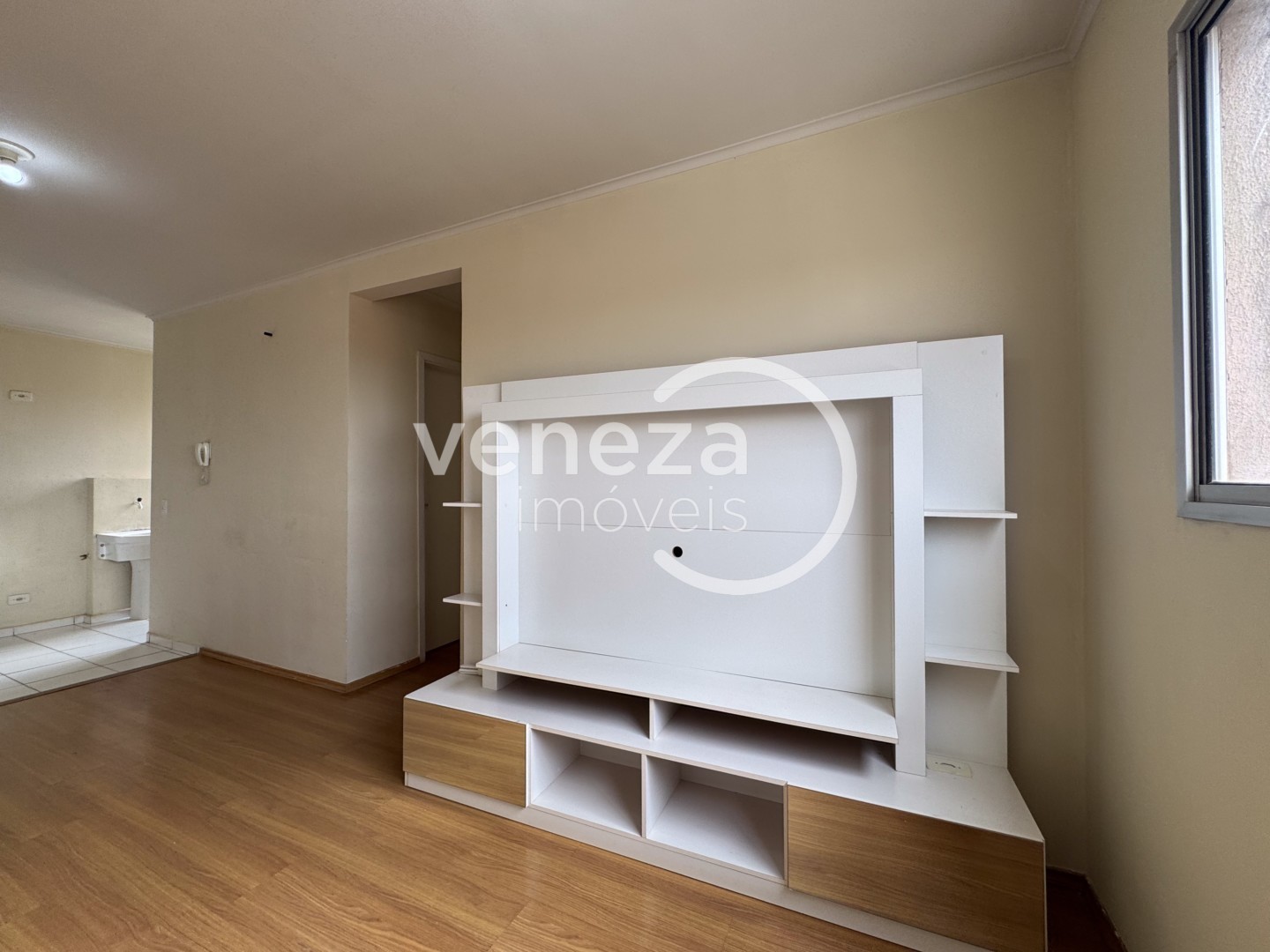 Apartamento para venda no Marajoara em Londrina com 76m² por R$ 160.000