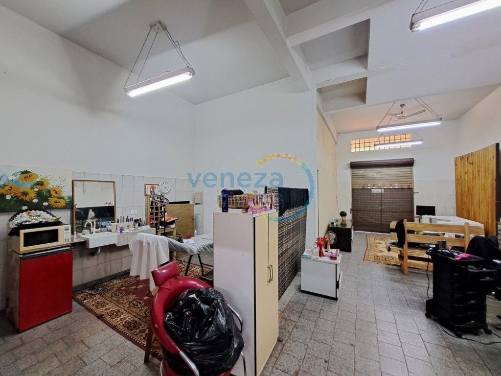 Salão-loja para locação no bairro Sao Francisco de Assis de Londrina - Foto 5