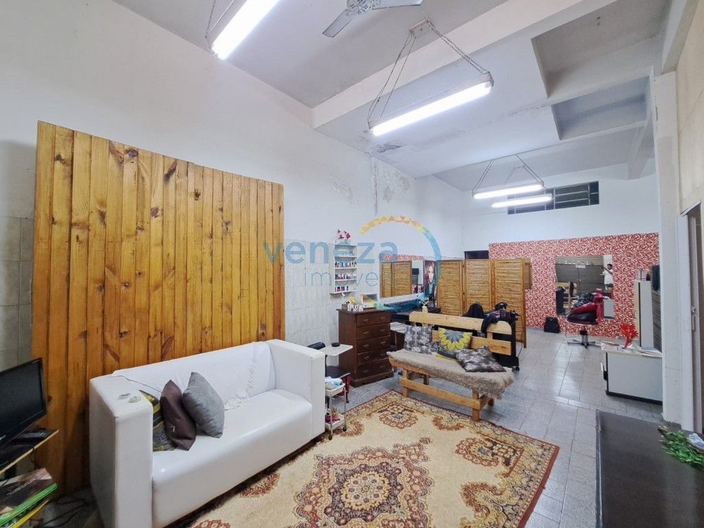 Salão-loja para locação no bairro Sao Francisco de Assis de Londrina - Foto 6