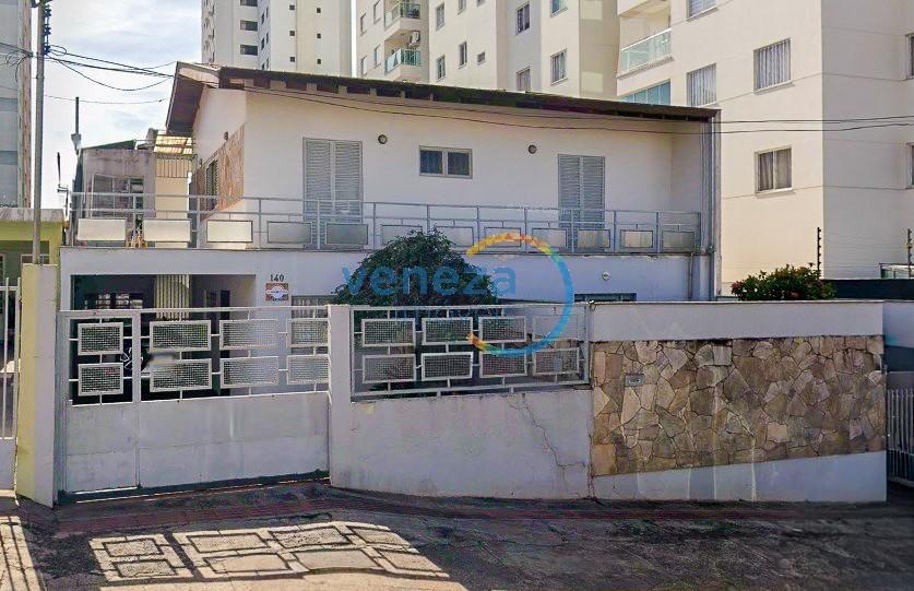 Casa à venda em Centro, Londrina — Portal Chave Fácil