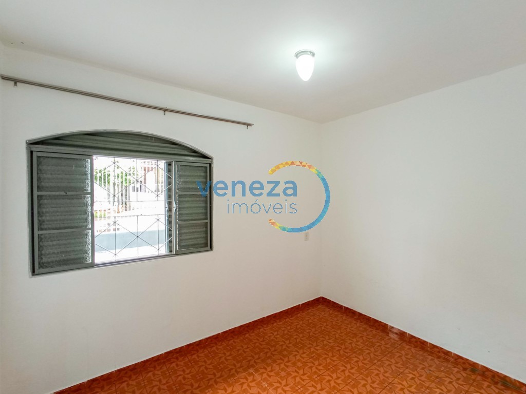 Casa Residencial para venda no bairro Aquilles Sthengel de Londrina - Foto 6