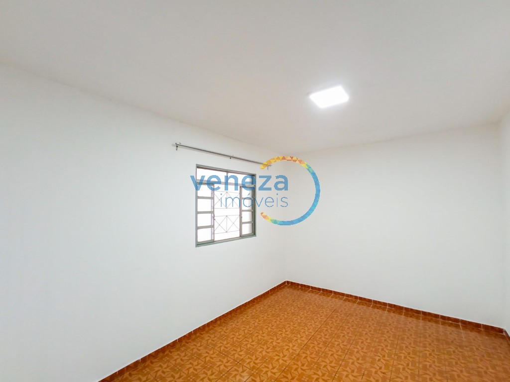 Casa Residencial para venda no bairro Aquilles Sthengel de Londrina - Foto 10