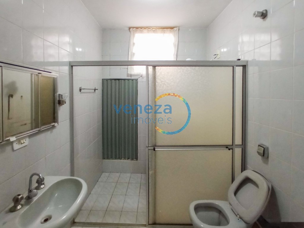 Casa Residencial para venda no bairro Aquilles Sthengel de Londrina - Foto 12
