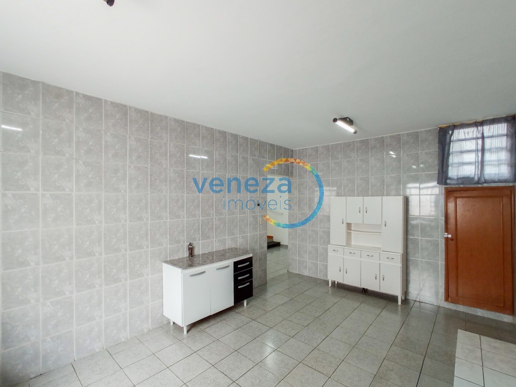 Casa Residencial para venda no bairro Aquilles Sthengel de Londrina - Foto 15