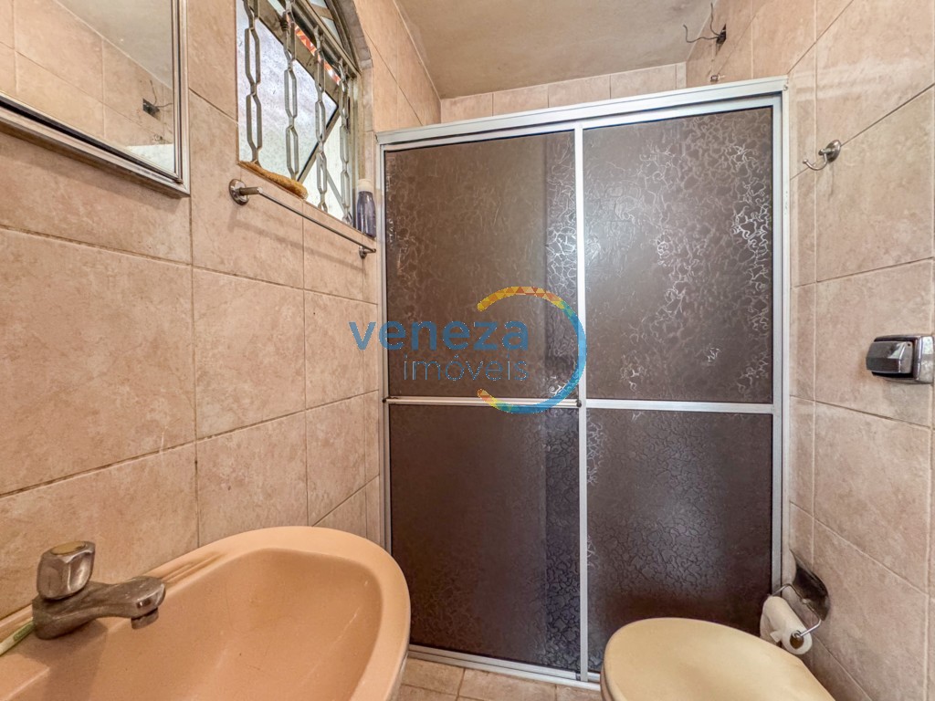 Casa Residencial para venda no bairro Messianico de Londrina - Foto 23