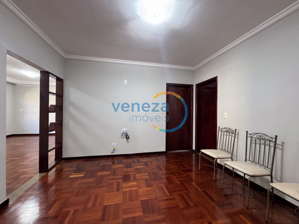 Casa Residencial para venda no bairro Adriana 2 de Londrina - Foto 12