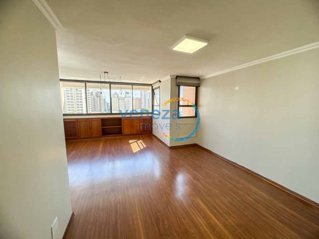 Apartamento para venda no Centro em Londrina com 238m² por R$ 720.000,00  - Foto 3