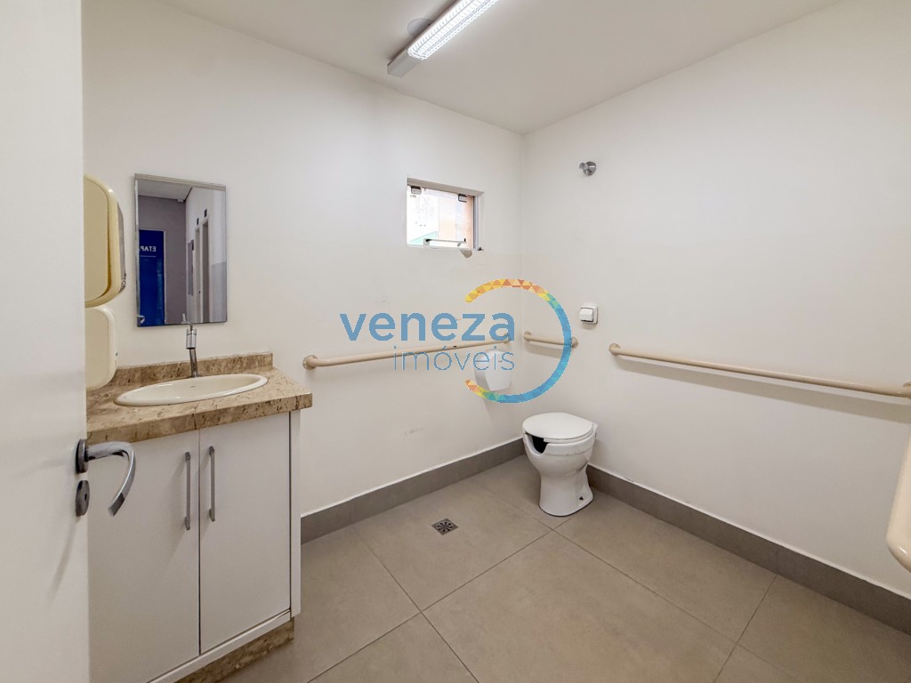 Salão-loja para locação no bairro Centro de Londrina - Foto 8