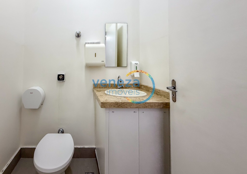 Salão-loja para locação no bairro Centro de Londrina - Foto 16