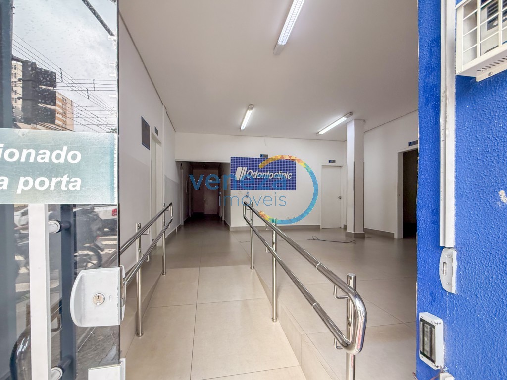 Salão-loja para locação no bairro Centro de Londrina - Foto 23