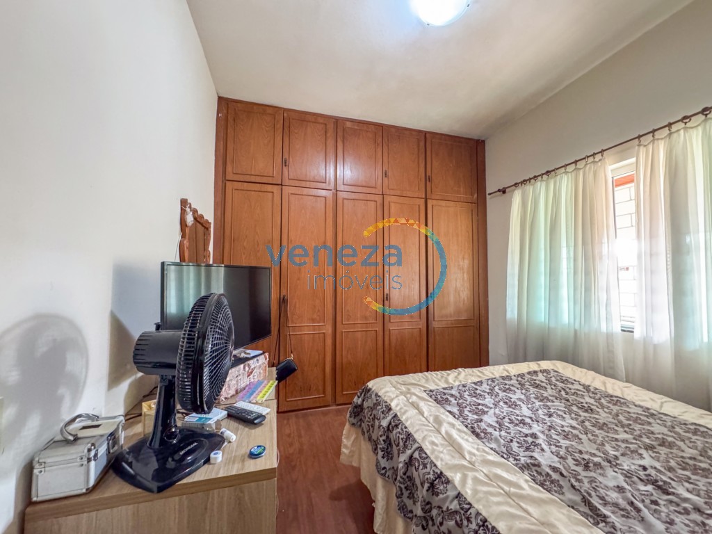Casa Residencial para venda no bairro Tatiani de Londrina - Foto 11