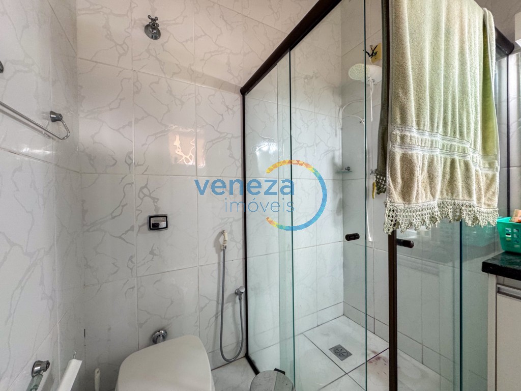 Casa Residencial para venda no bairro Tatiani de Londrina - Foto 14
