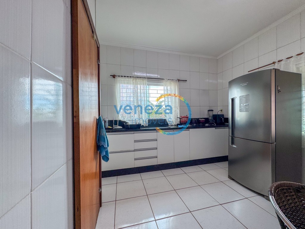 Casa Residencial para venda no bairro Tatiani de Londrina - Foto 27